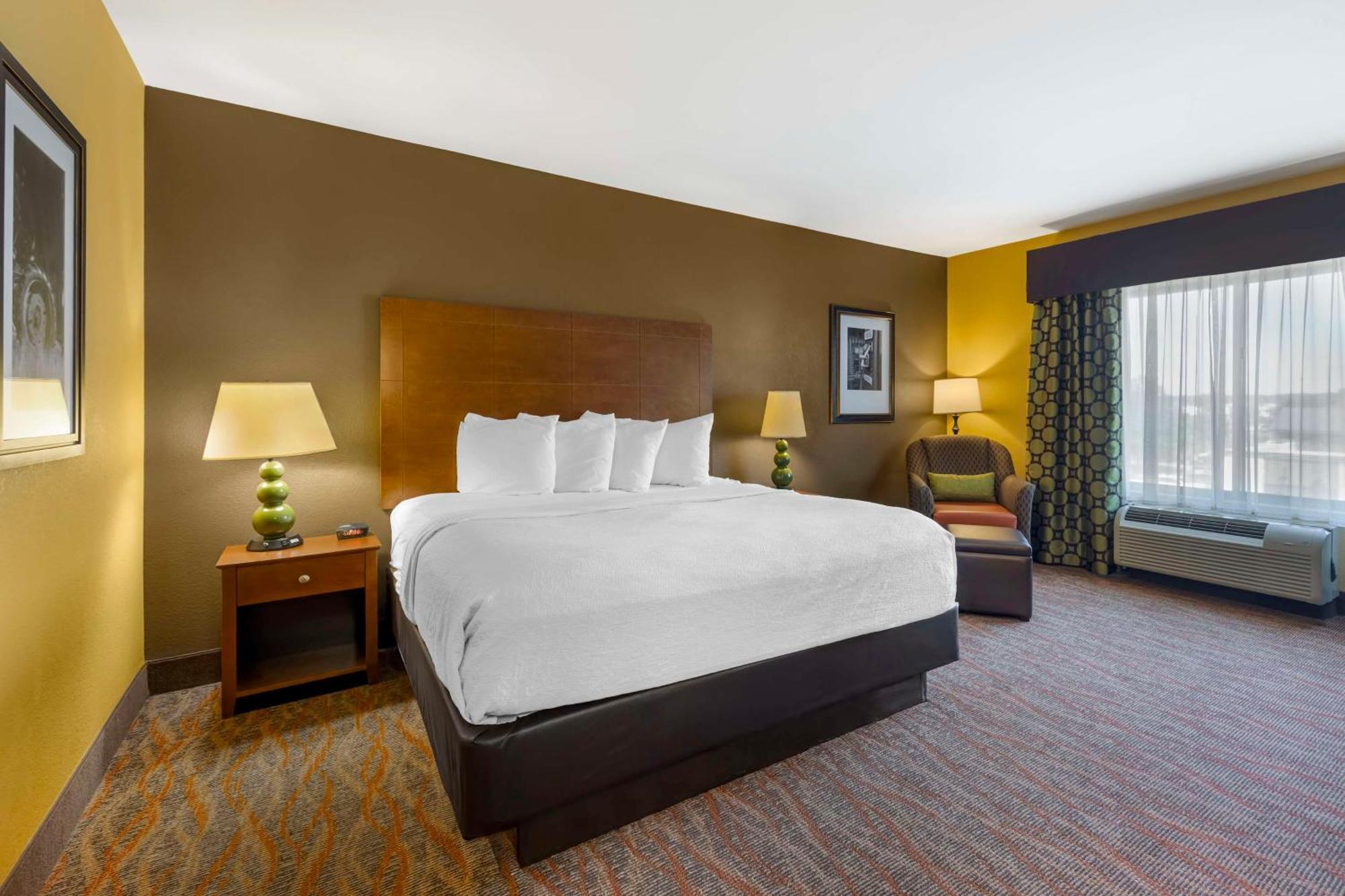 Best Western Plus Tupelo Inn & Suites Екстер'єр фото