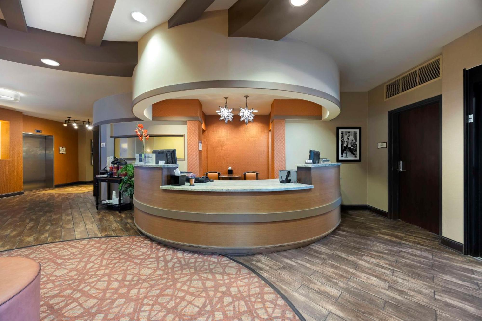 Best Western Plus Tupelo Inn & Suites Екстер'єр фото